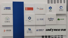 <b>向双套房设想让白叟房取从卧共享朝南采光</b>